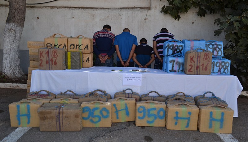 15سنة سجنا نافذا لناقل 33 قنطارا من الكيف بين تلمسان وغرداية