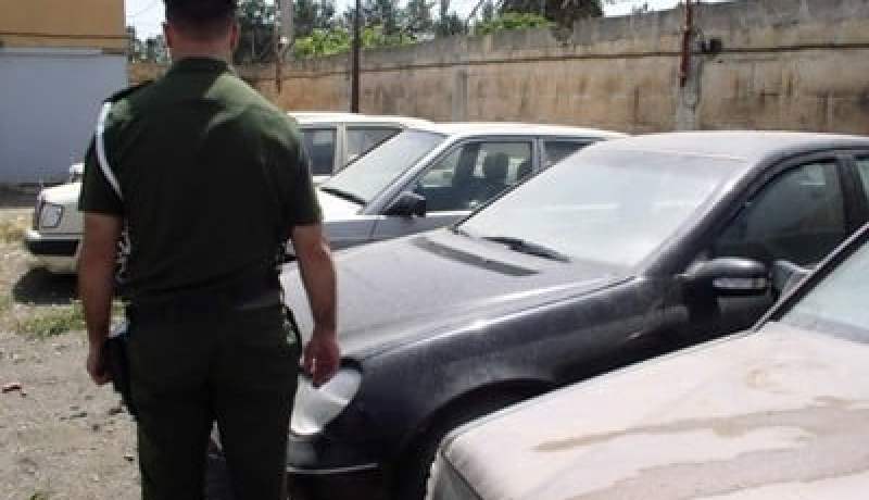 تفكيك شبكة دولية لتزوير وثائق السيارات وتقليد الأختام في وهران