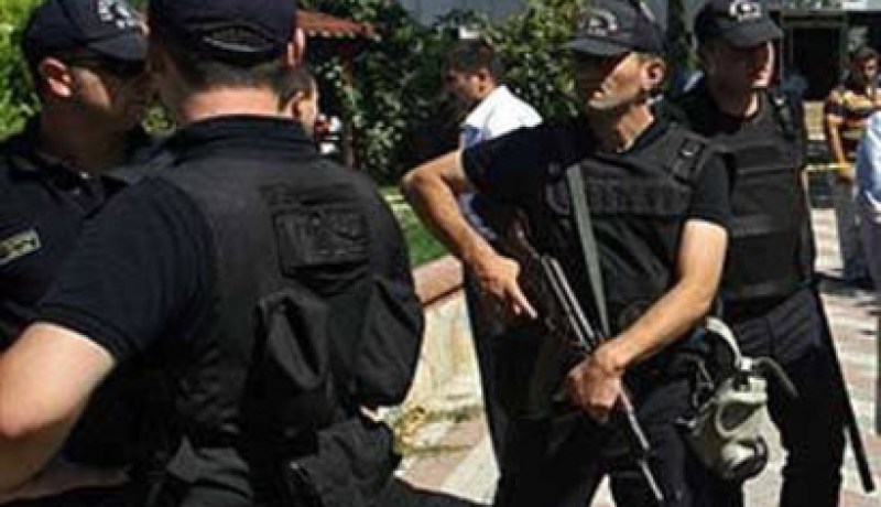 تركيا تحتجز 5 هولنديين كانوا يحاولون دخول سوريا