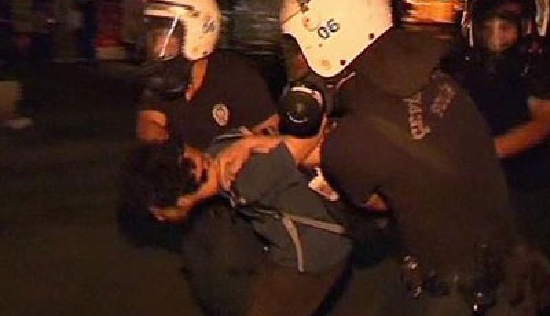 قوات الأمن التركية تحتجز 30 شخصا شاركوا في احتجاجات مناهضة لحكومة «أردوغان»