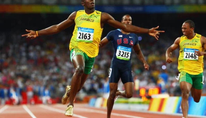 العداء الجامايكي أوساين بولت يسجل أسرع توقيت في العام في سباق الـ100 م