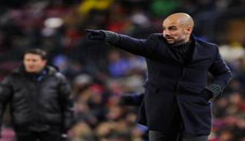 غوارديولا ينتقد التحكيم ويقر بضياع الدوري