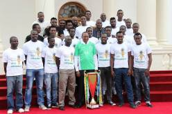 رئيس دولة كينيا يتكفل بمصاريف تنقل “غورماهيا “للجزائر