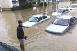 التقلبات الجوية تتسبب في قطع عدة طرقات أمام حركة المرور في غرب البلاد