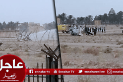 بالفيديو والصور.. سقوط طائرة هليكوبتر عسكرية بمطار قمار في الوادي