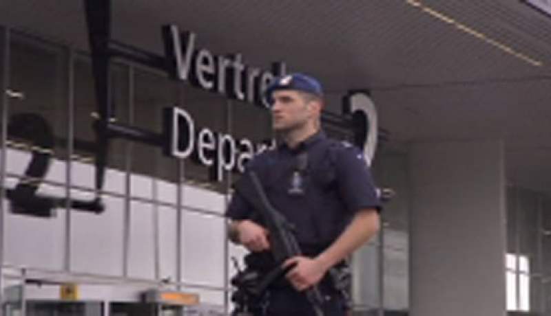 اعتقال المشتبه به في التهديد بوجود قنبلة في مطار بامستردام