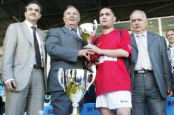 العلامة الكاملة للمنظمين ومدير الدورة