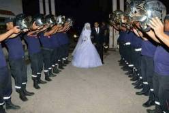 بالصور..بهذه الطريقة احتفل عونان بالحماية المدنية بزفافهما