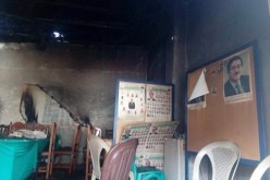 بالصور ..مجهولون يحرقون مكتب “الأرندي” ببلدية مقلع بتيزي وزو