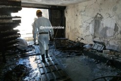 بالفيديو.. نقل جثتي ضحيتا حريق المركب الساحي بسيدي فرج!!
