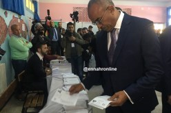 بالصور.. بدوي يدلي بصوته في بوشاوي بالعاصمة