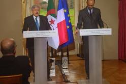 ندوة صحفية لأويحيى بباريس