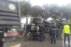 بالصور ..حادث مرور يتسبب في ازدحام مروري ببابا علي