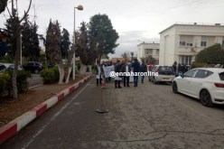 بالصور..الأطباء المقيمون يواصلون إضرابهم بسيدي بلعباس