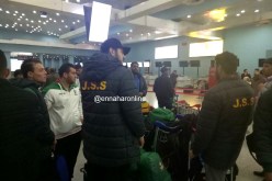 بالفيديو.. لاعبو شبيبة الساورة مُحتجزون بمطار هواري بومدين