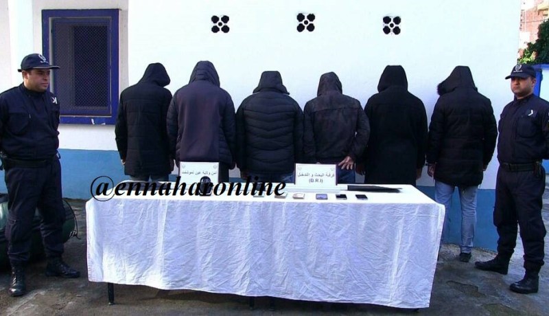 بالصور ..تفكيك شبكة مختصة في “الحرڤة” بعين تيموشنت