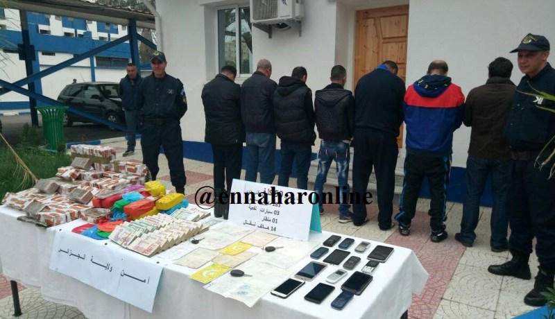 تفكيك شبكة تهرب المخدرات من الخارج وتروّجها بالجزائر