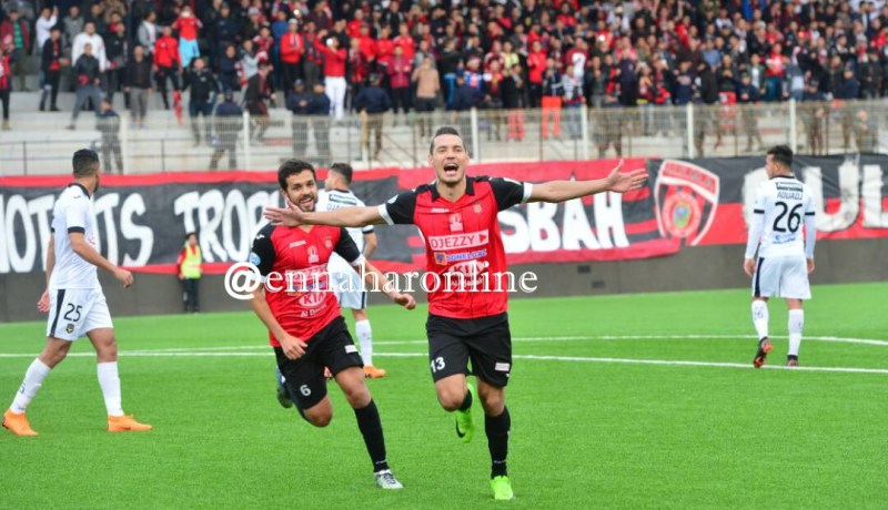 بالصور.. الإتحاد مُتفوق في الشوط الأول ضد الوفاق