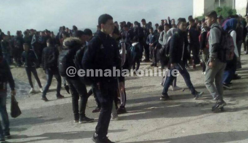 بالصور.. تلاميذ بجاية يقاطعون الدراسة