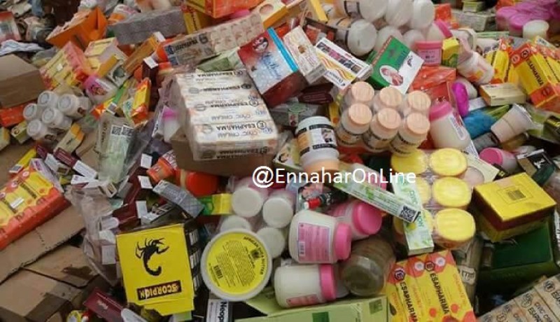 بالصور ..حجز مستحضرات ومواد التجميل خطر على صحة المواطن بسوق جانت