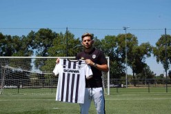 بالصور.. نادي أونجي يقدم الملالي بقميص الفريق