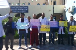 تندوف.. أطباء وممرضو عيادة “بن خدة” يحتجون على انعدام الأمن