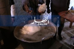 بالصور.. سكان أولاد بشينة يشربون مياه الثلوج ويؤكدون نفاذ المؤونة بباتنة