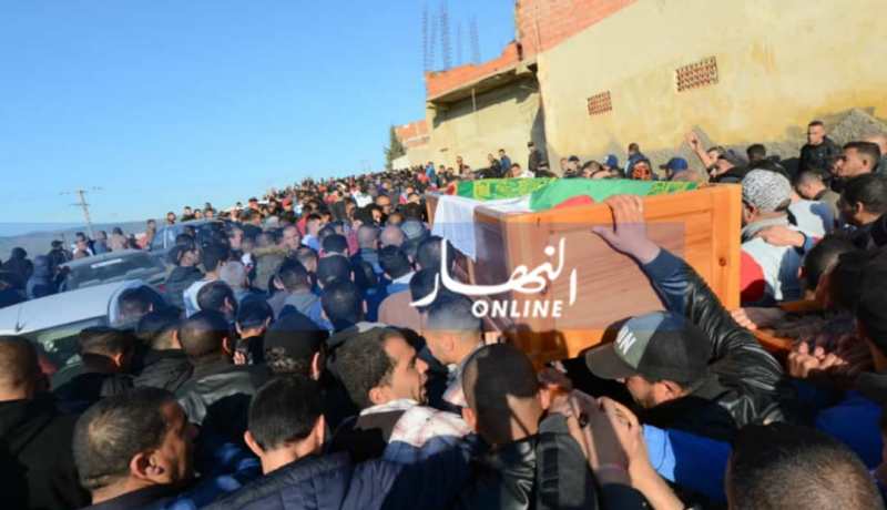 بالصور.. المرحوم عز الدين “الشلفي” يوارى الثرى بمقبرة الشلف