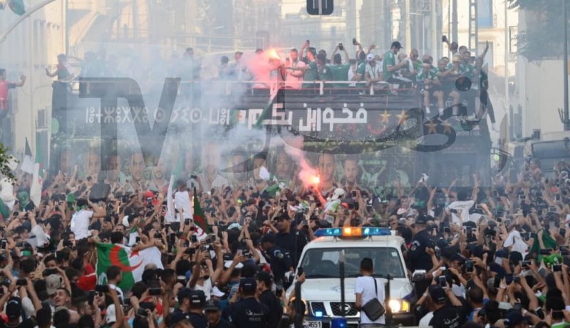 الجزائريون خرجوا «ڤاع» في مليونية تاريخية ترحيبا بالمحاربين