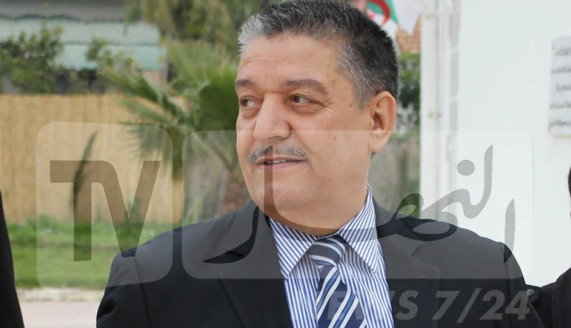 عبد المالك بوضياف يغادر المحكمة العليا