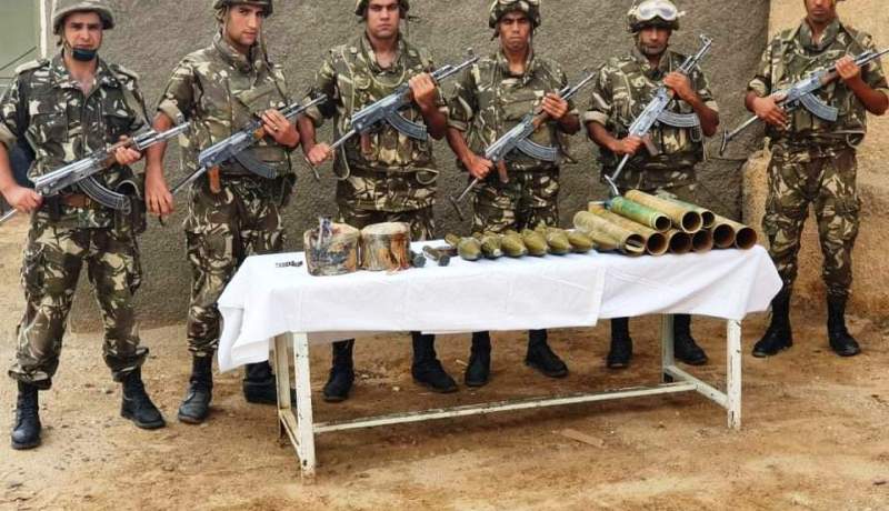 بالصور.. الجيش يحجز سبع قذائف للقاذف الصاروخي RPG-7