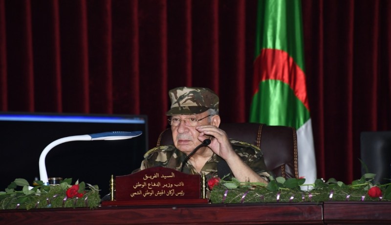 قايد صالح: “الجيش سيتصدى لكل من تسوّل له نفسه المساس بحرمة تراب الوطن”