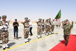 قايد صالح يشرف على مناورات باستعمال طائرات مقنبلة في وهران