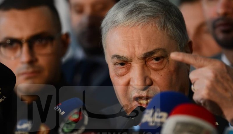 بن فليس: “إستقلت من وزارة العدل لرفضي اعتقال مواطن خارج الإطار القضائي”