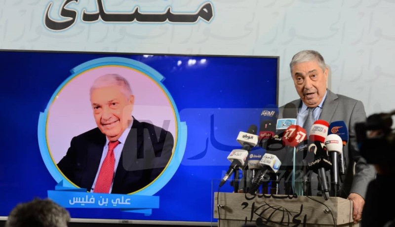 بن فليس: ليس عندي قدرات سحرية لإقناع الشعب لكن..