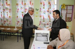 بالصور.. والي ولاية سيدي بلعباس يؤدي واجبه الإنتخابي