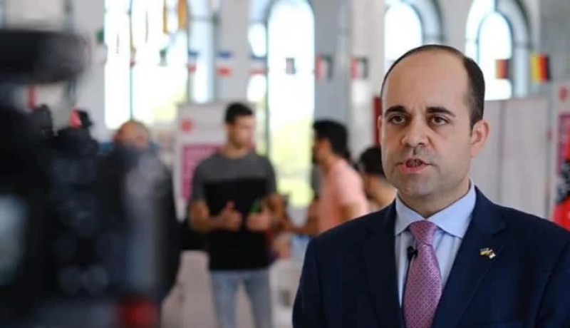 سفير جمهورية أوكرانيا يعزي الجزائر إثر وفاة الفريق أحمد قايد صالح
