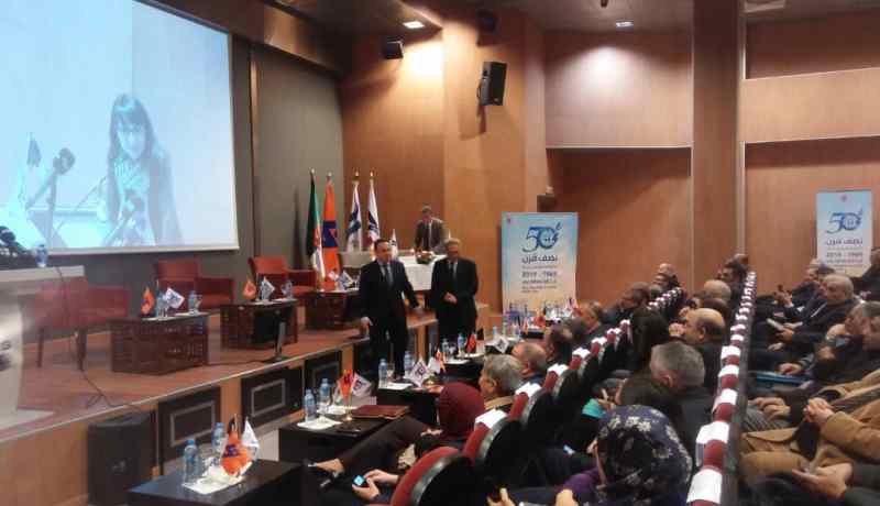 توقيع إتفاقية بين مجمع سونلغاز والمجمع الجزائري للتخصصات الكيميائية