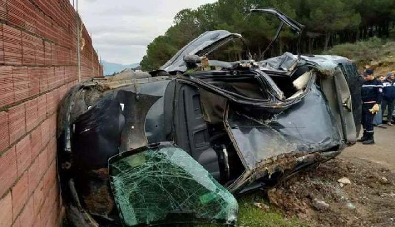 وفاة شخص وإصابة اخر في حادث مرور بالبويرة