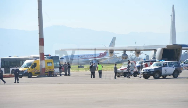 نقل الرعايا التونسيون العائدون من ووهان في طائرة عسكرية من الجزائر إلى تونس