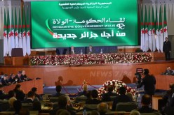 الوزير الأول يشرف على أشغال اليوم الثاني لإجتماع الحكومة مع الولاة