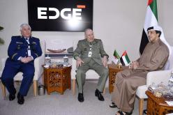 شنقريحة يبحث مع مسؤولين سامين في الإمارات تطوير العلاقات بين البلدين