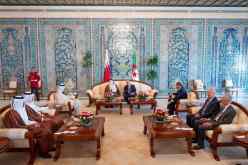 بالصور.. رئيس الجمهورية يتحادث مع أمير دولة قطر