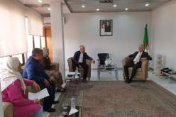 فرحات آيت علي يستقبل الشريك الاجتماعي لوزارة الصناعة والمناجم