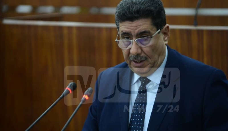 عماري يترأس ورشة عمل حول استعمال الطاقة في الفلاحة رفقة مجموعة من الوزراء