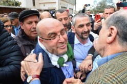 بالصور.. خروج فضيل بومالة من سجن الحراش