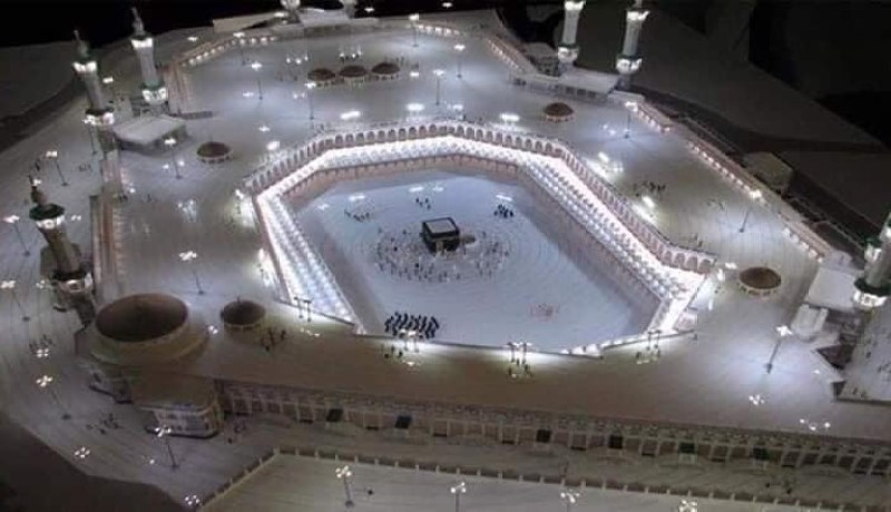 السعودية تعلن إيقاف العمرة وزيارة المسجد النبوي للمواطنين والمقيمين مؤقتا