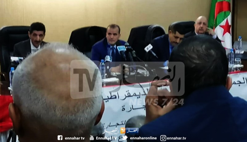 رزيق: 900 عملية إستيراد تمت في 2019 بقيمة تقارب 16.5 مليار دولار