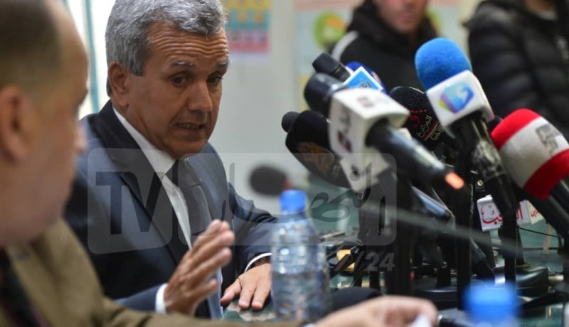 بن بوزيد: الوضعية متحكم فيها..ولا نستطيع منع دخول الأجانب