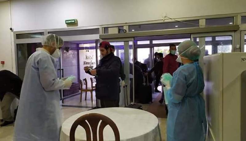 بالصور.. وصول أول فوج من الجزائريين المرحلين من تركيا إلى فندق مازافران